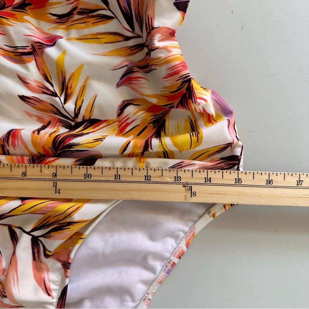 Kona Sol One Piece Swimsuit Womens Size Medium White Floral Swimsuit Adjustable - Picture 15 of 15